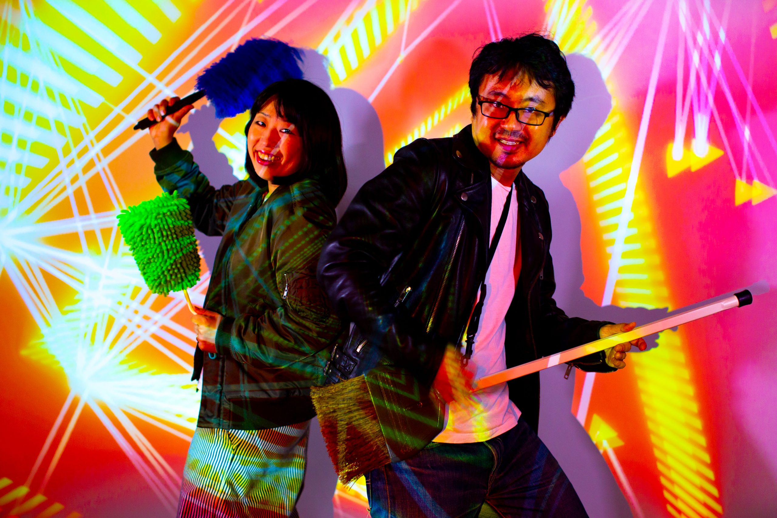 TETSUJIN – AUDIO VISUAL (髙橋哲人、モシ村マイコ)｜ぶらり途中下車の旅